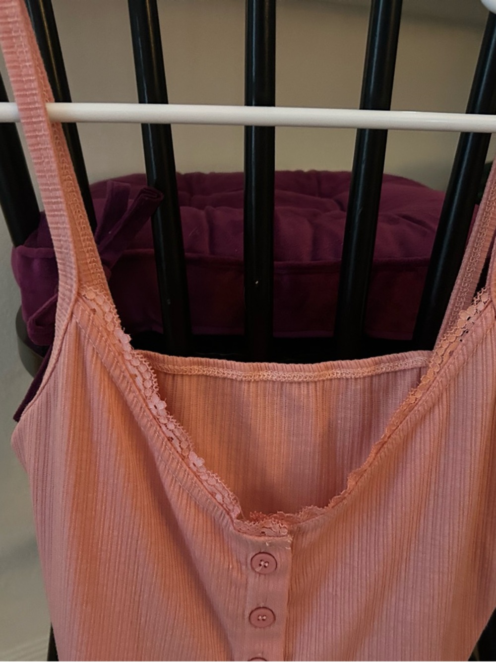 SHEIN Pink Ribbed Button-Front Cami Tank - Picture 3 of 10